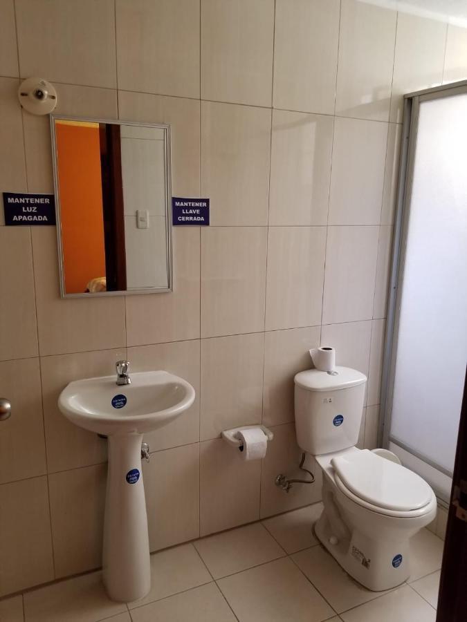 Hostal El Confort Quito Norte Zewnętrze zdjęcie