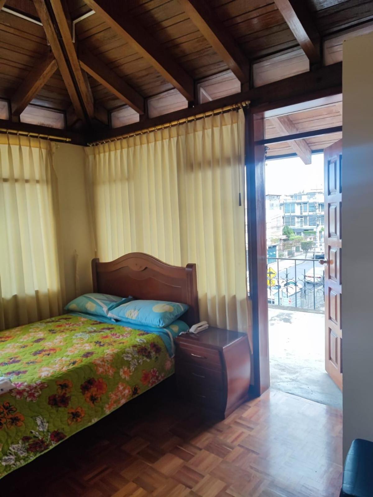 Hostal El Confort Quito Norte Zewnętrze zdjęcie